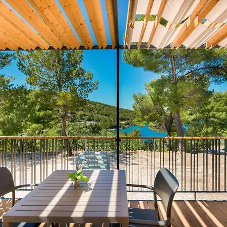 Kamp Vira Mobile Homes 4* Hvar Town