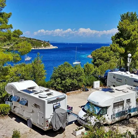 Kamp Vira Mobile Homes Üdülőpark 4*