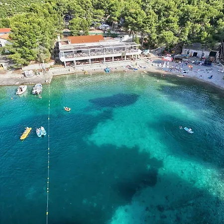 Üdülőpark Kamp Vira Mobile Homes 4*