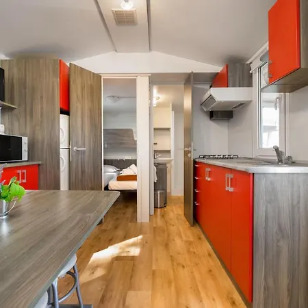 Kamp Vira Mobile Homes 4*