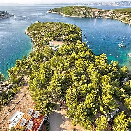 Kamp Vira Mobile Homes Holiday park 4*