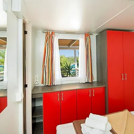 Kamp Vira Mobile Homes 4*