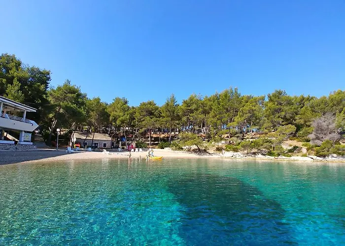 Kamp Vira Mobile Homes Vakantiepark Hvar Town