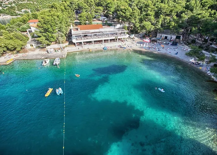 Village de vacances Kamp Vira Mobile Homes 4*